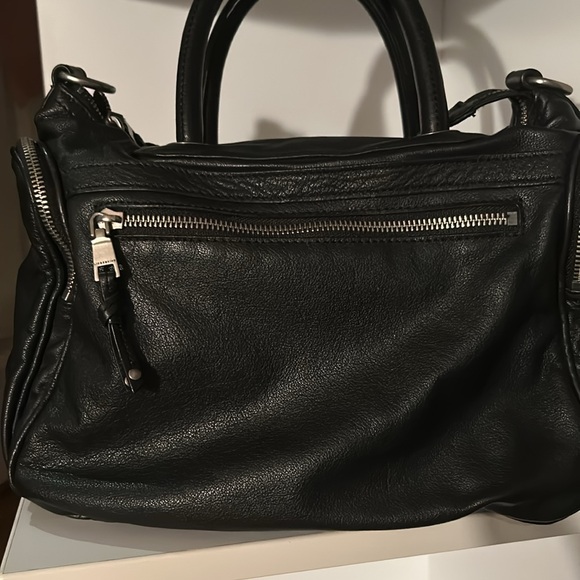 Lieberskind black leather satchel bag. Soft and supple bag with storage - Picture 5 of 11